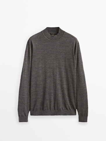 Mock turtleneck sweater in 100% wool