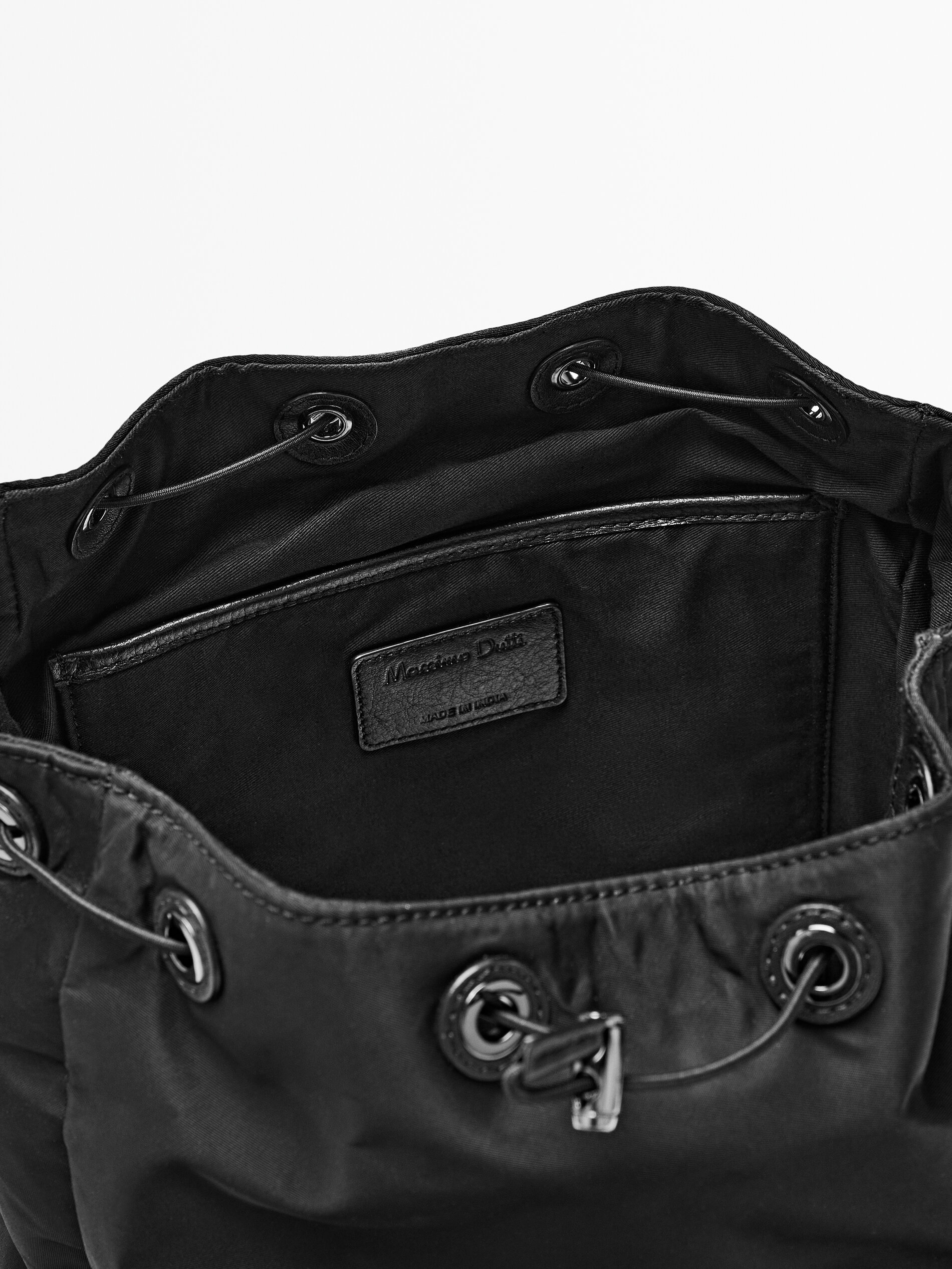 Massimo Dutti - Mochila con bolsillos y detalles en piel