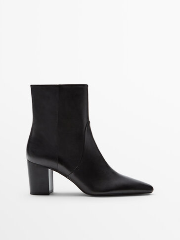 BLACK LEATHER HEELED ANKLE BOOTS