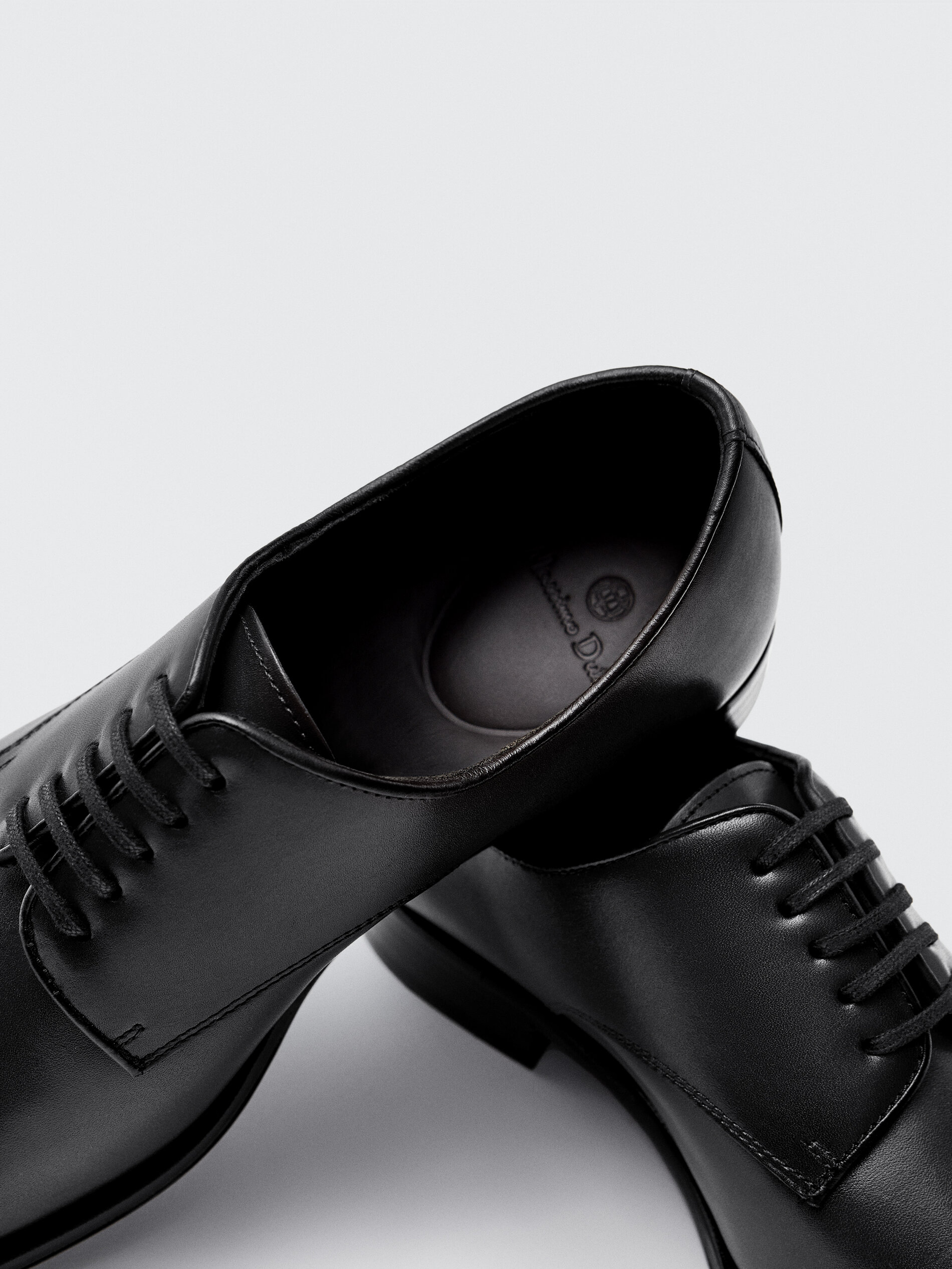 BLACK LEATHER DERBY SHOES - Men 