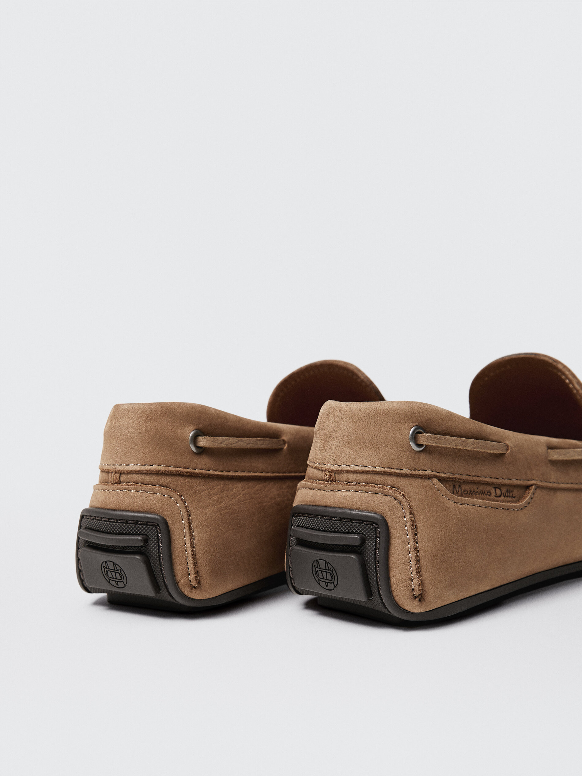 Sand-coloured nubuck leather kiowa 