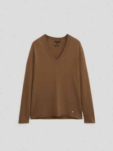 100 cashmere jumpers