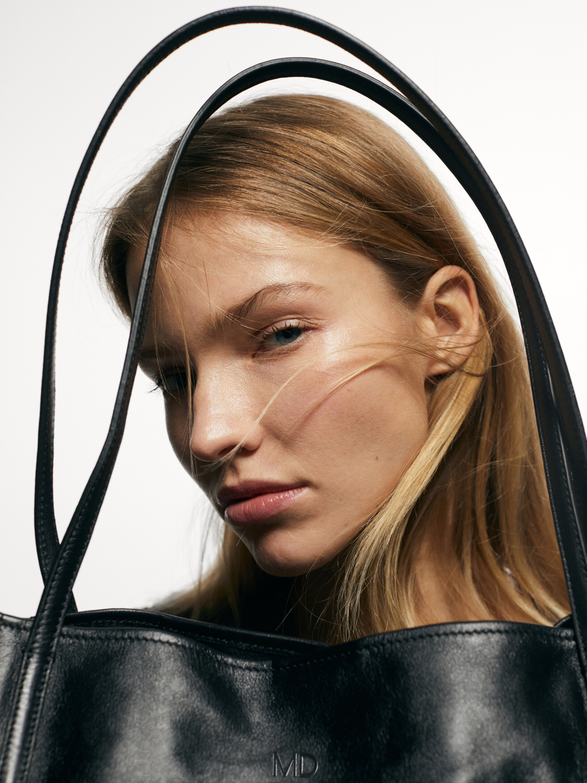 massimo dutti black leather bag