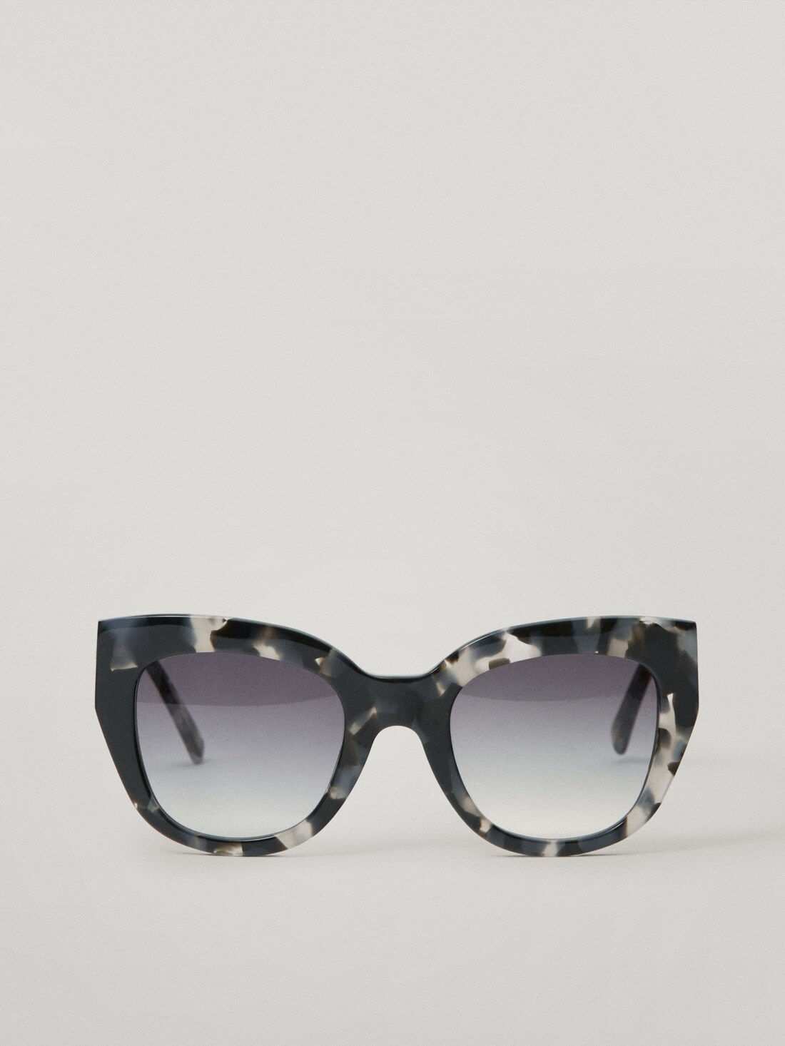 ЧЕРНЫЙ Черные солнцезащитные очки в оправе «cat eye» Massimo Dutti