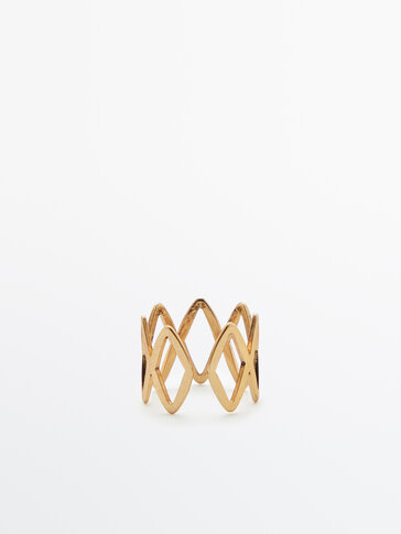 Gold-plated diamond-shaped ring