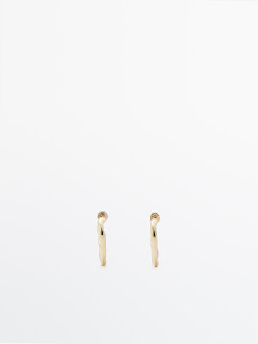 Gold-plated wavy hoop earrings