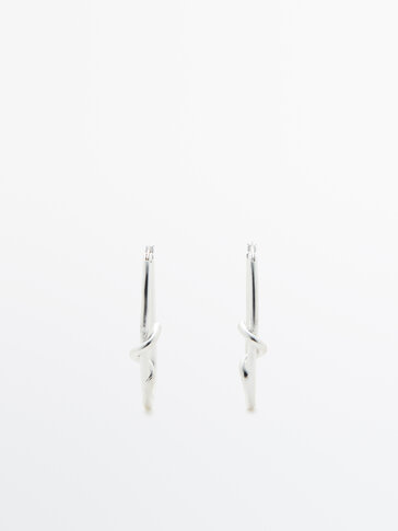 Silver-plated knotted hoop earrings