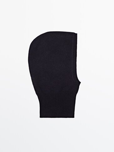 Fitted balaclava in 100% cashmere