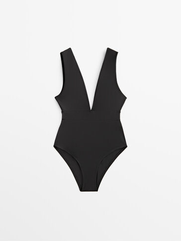 Jednobojni kupaći kostim s V izrezom