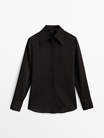 Zwarte zijden blouse