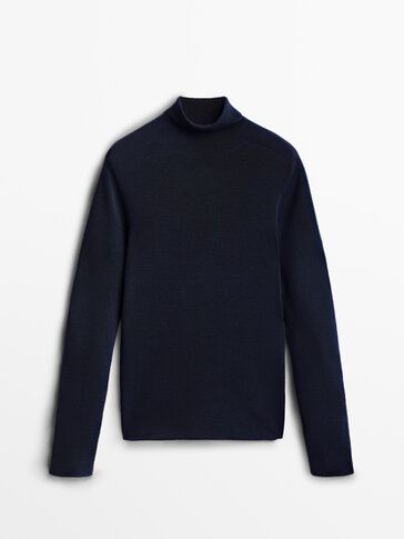 High neck sweater in 100% merino wool