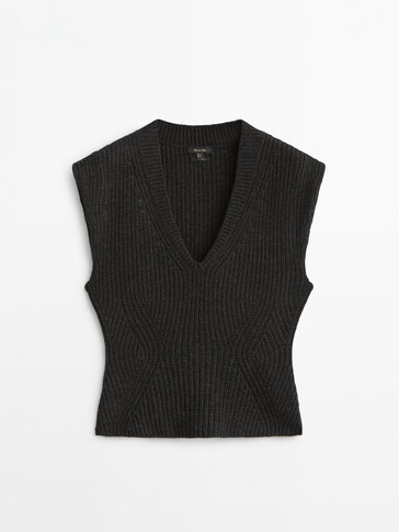 Purl-knit V-neck vest