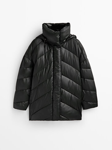 Puffer jacket with topstitching