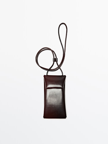 Leather mobile phone carrier