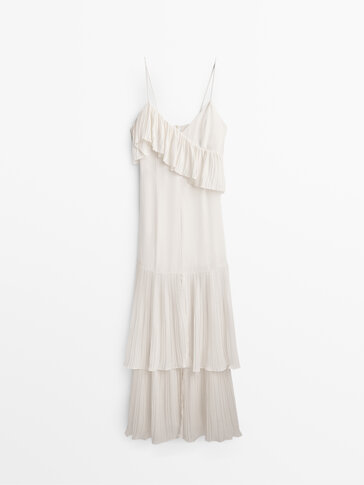 Plisowana sukienka z falbanami - Studio