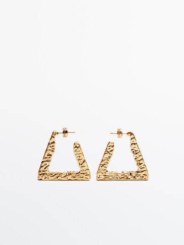 Gold-plated textured triangle earrings - Studio
