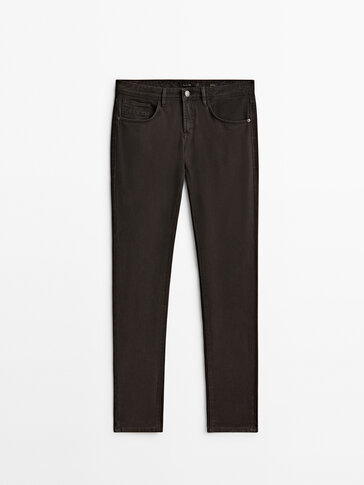 Bawełniane spodnie w jeansowym stylu slim fit