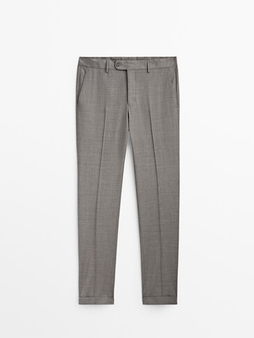 Костюмные брюки из легкой ткани серого цвета
