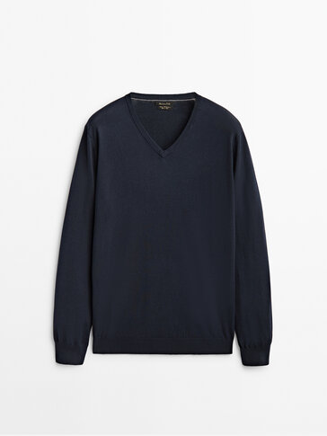 V-neck sweater in cotton, silk and cashmere