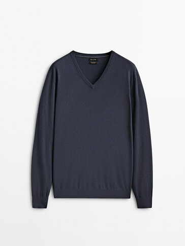 V-neck sweater in cotton, silk and cashmere
