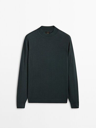 Merino wool mock turtleneck sweater 
