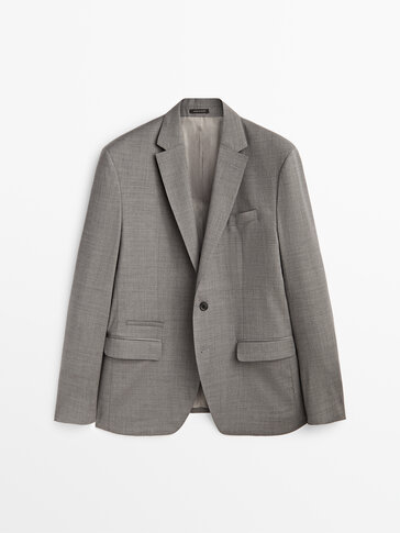 Костюмный пиджак из легкой ткани серого цвета