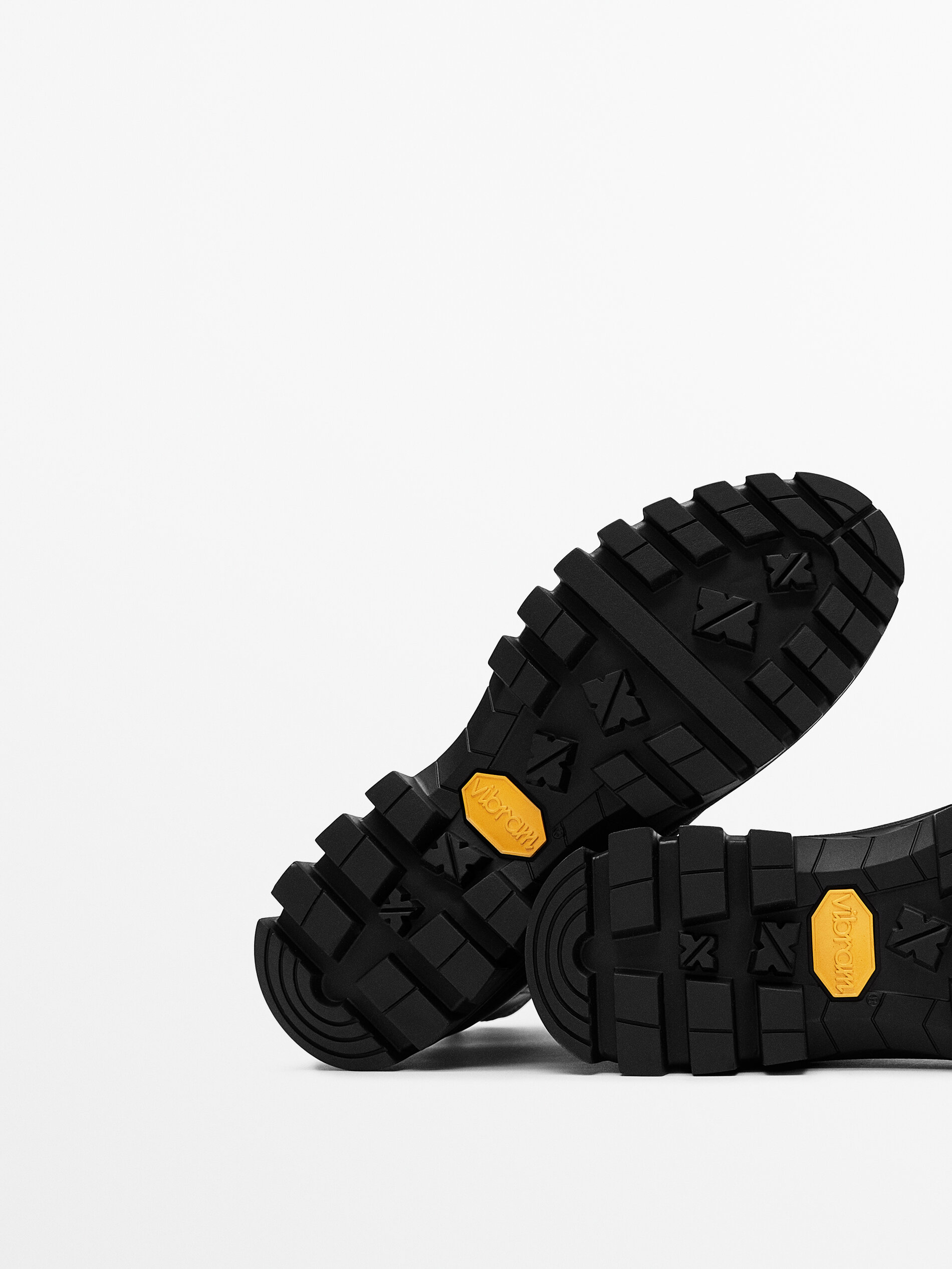 vibram chelsea