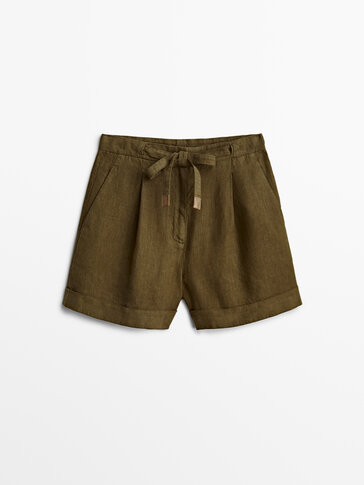 Linen Bermuda shorts with tie and leather details