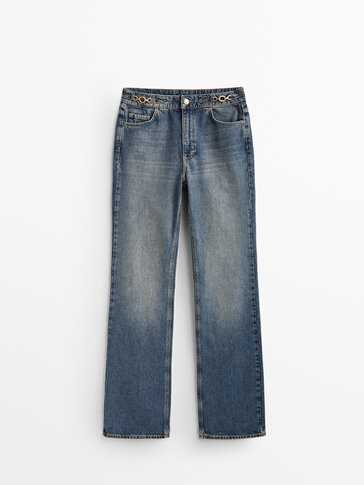 Bootcut-Jeans mit Zierkette
