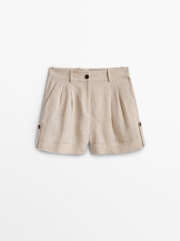 Linen Bermuda shorts with buttons