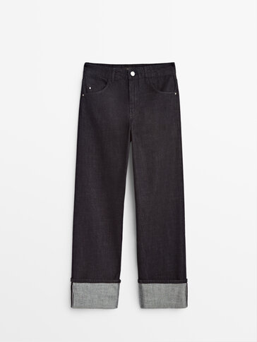 Jeans med opslag og sømlinje