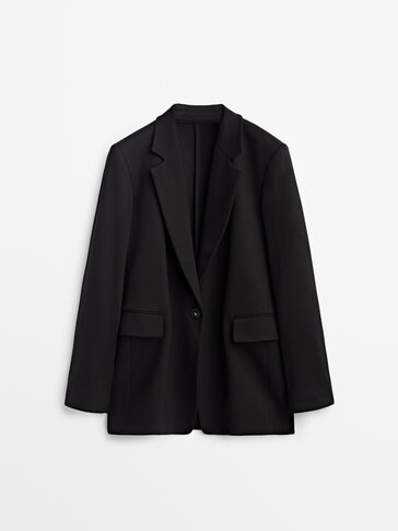 Single-button black blazer