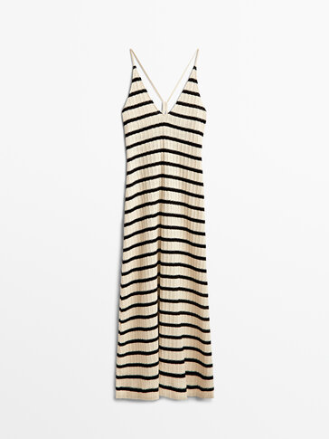 Long strappy dress with stripes