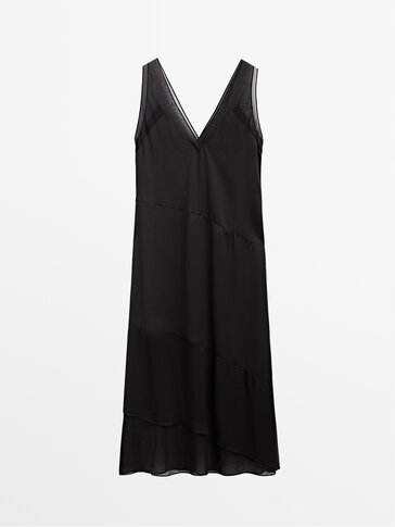 Черна сатинирана рокля