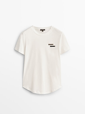 Памучна маица со кратки ракави и апликации
