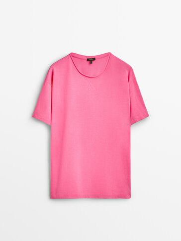 Cotton t-shirt with raw roll edge neck