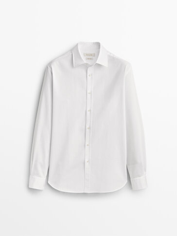 Ситно текстурирана кошула со слим крој