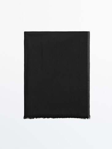 Tørklæde i 100% uld med sildebensmønster