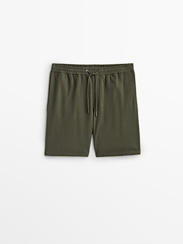 Cotton Bermuda shorts with elastic waistband