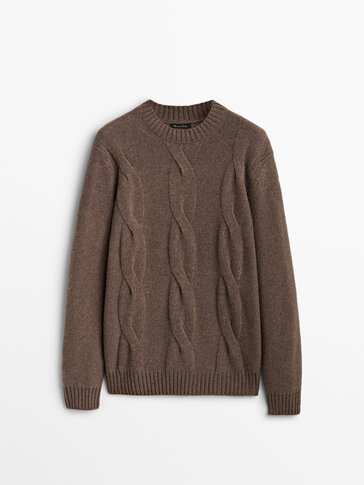Bawełniano-wełniany sweter o warkoczowym splocie