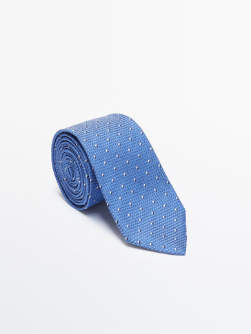 Dobbelt, polkaprikket slips i 100% silke