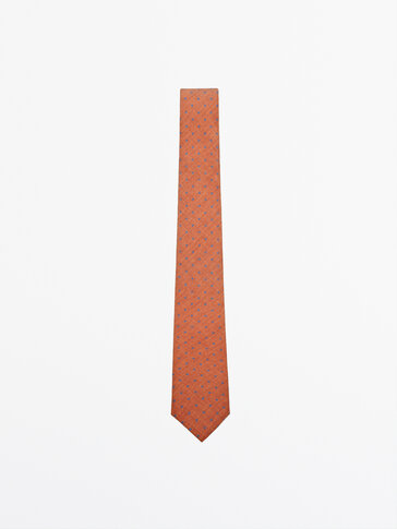 100% zijden stropdas met contrast stippen