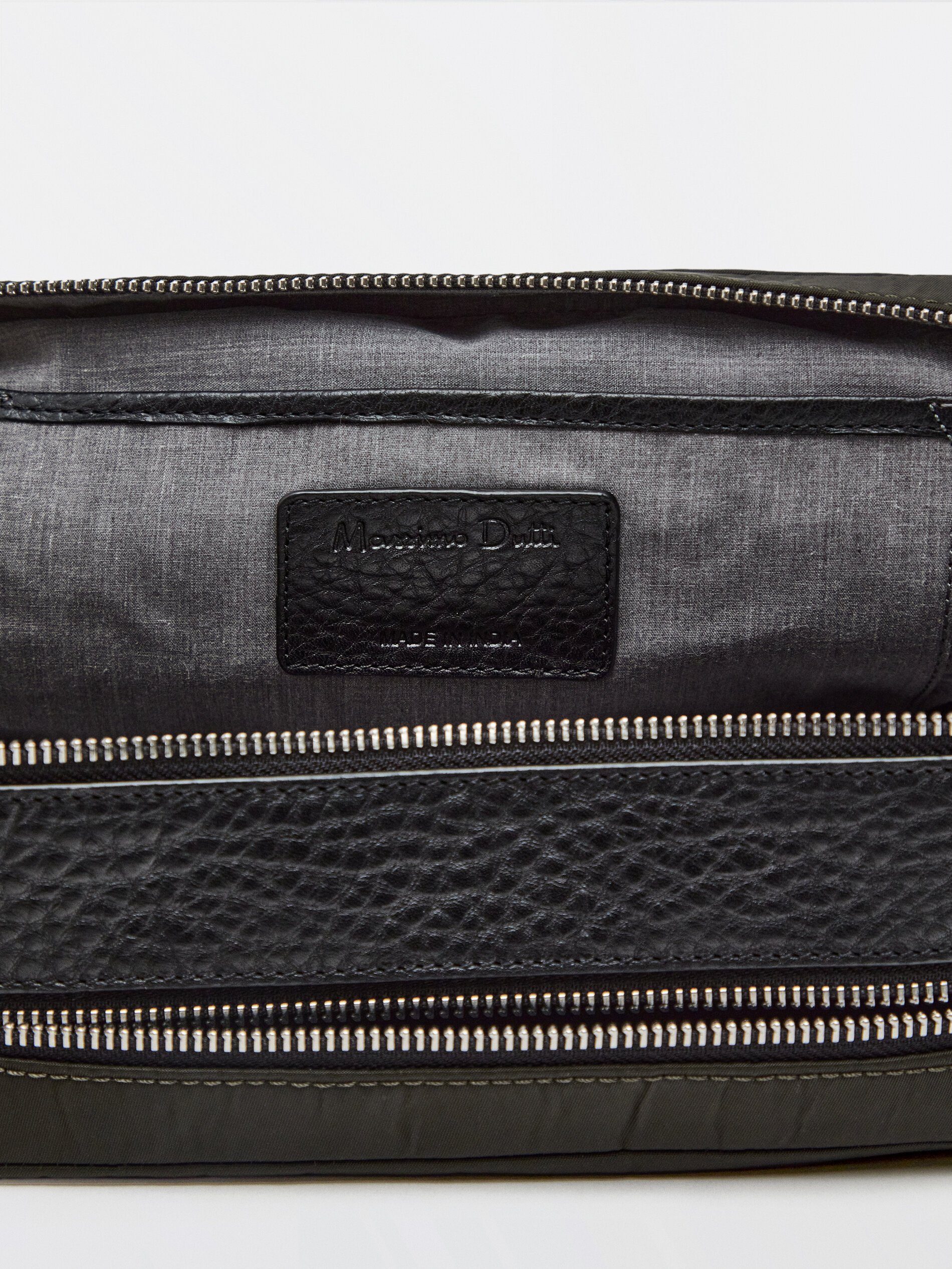 Massimo Dutti - Neceser nylon detalles en piel