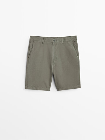 Cotton and linen Bermuda shorts