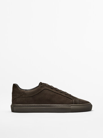 ONE BROWN NUBUCK TRAINERS