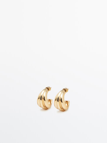 Wide gold-plated textured earrings