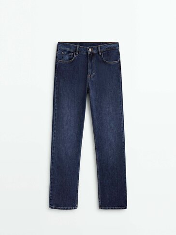 Straight mid-waist jeans