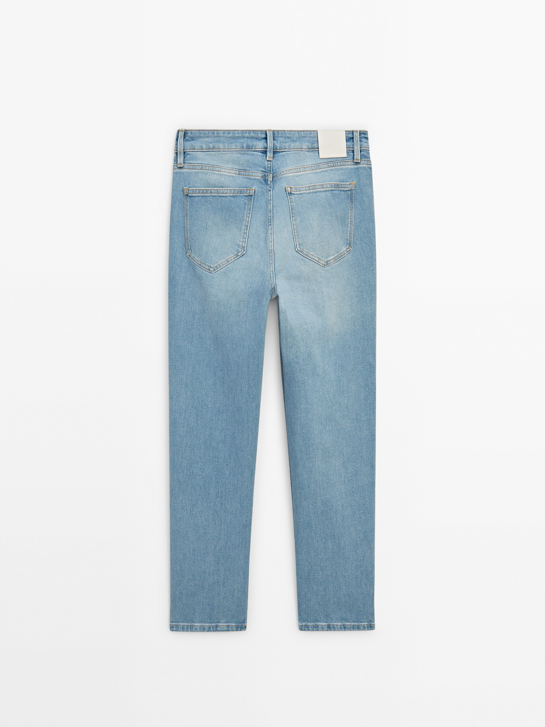 Jeans tiro medio slim cropped bleach