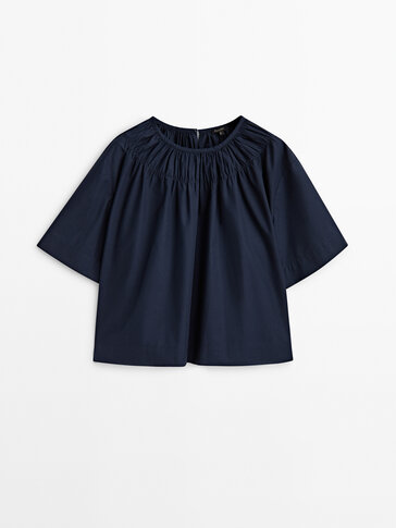 Poplin blouse with gathered detailing