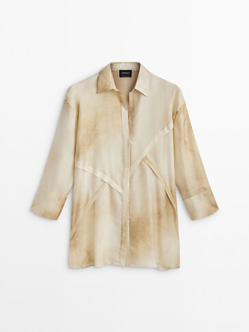 Blusa larga estampada de seda com cortes - Limited Edition